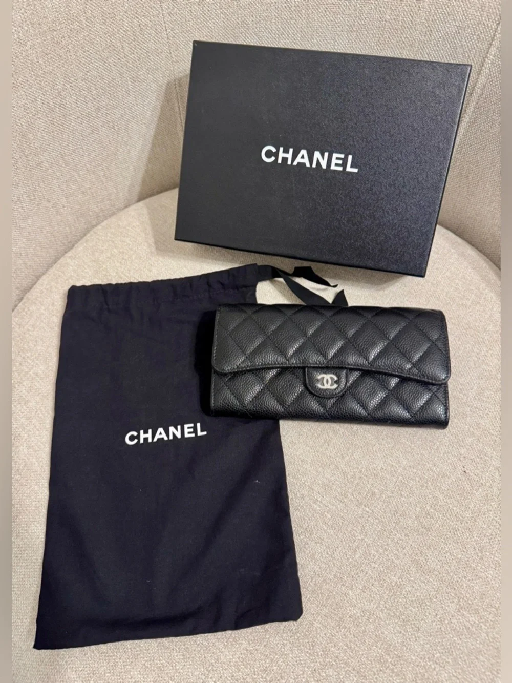 CHANEL Caviar Quilted Large Gusset Flap Wallet Black/Burgund Timeless Classic L-